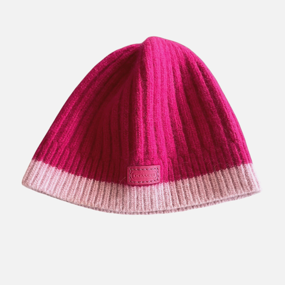 COACH KIDS One Size Pink Cashmere Angora Wool Knit Beanie Hat Leather Logo Patch